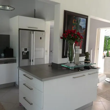 Morisset Villa *